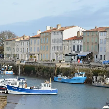 Bed and Breakfast Le Corps De Garde 4*