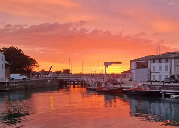 Le Corps De Garde Bed & Breakfast Saint-Martin-de-Re