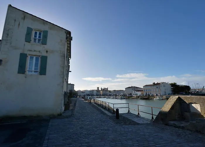 Le Corps De Garde Bed & Breakfast Saint-Martin-de-Re