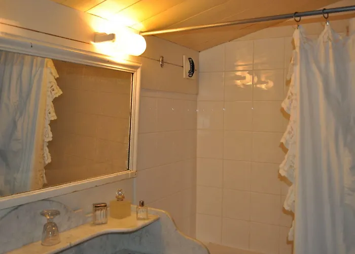 Bed & Breakfast Le Corps De Garde 4*