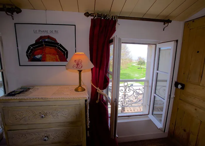 Le Corps De Garde Bed & Breakfast 4*