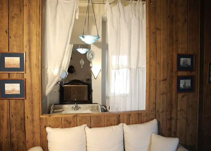 Le Corps De Garde Bed & Breakfast Saint-Martin-de-Re